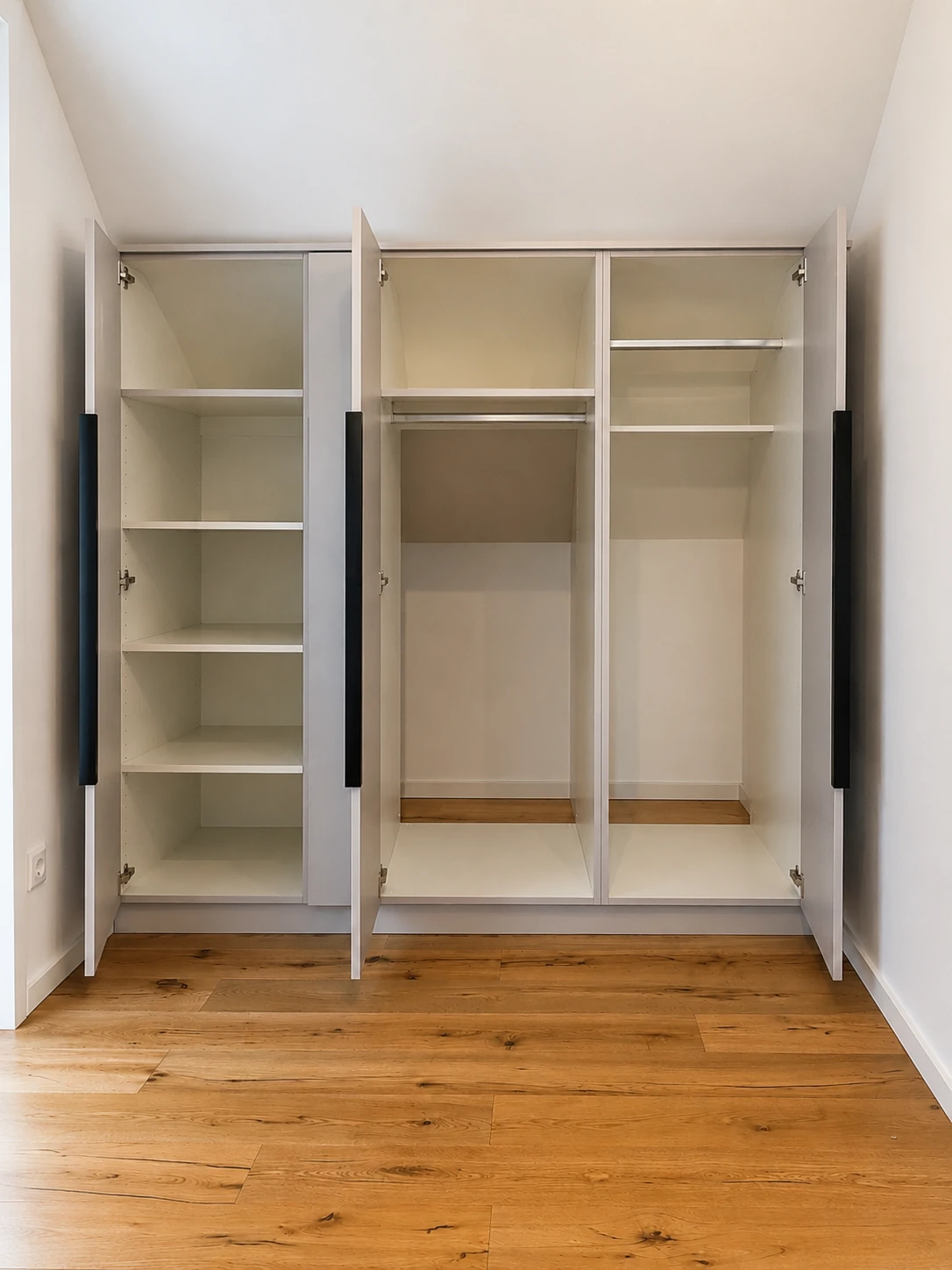 Einbauschrank mit maximalem Stauraum